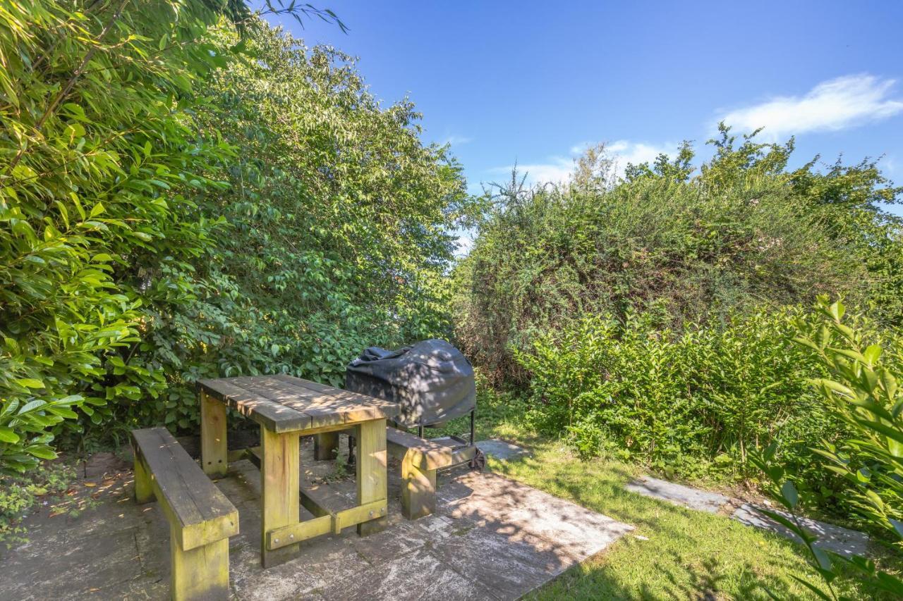 Danny Lodge - Country Cottage Near Brighton By Huluki Sussex Stays Hurstpierpoint Ngoại thất bức ảnh